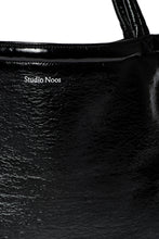 Laden Sie das Bild in den Galerie-Viewer, Studio NOOS - Teddy Mom Bag Reversible black