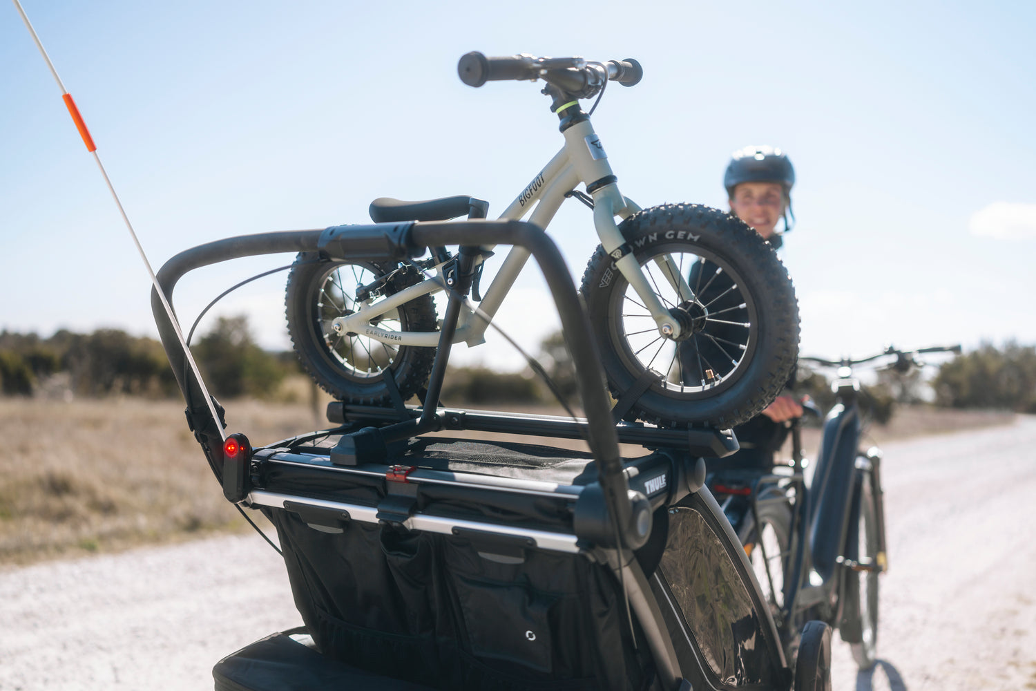 Thule Laufradhalter für Chariot Fahrradanhänger (Doppelsitzer)